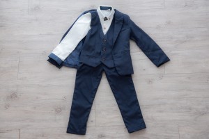 七五三写真撮影タキシード 110　5〜6歳用